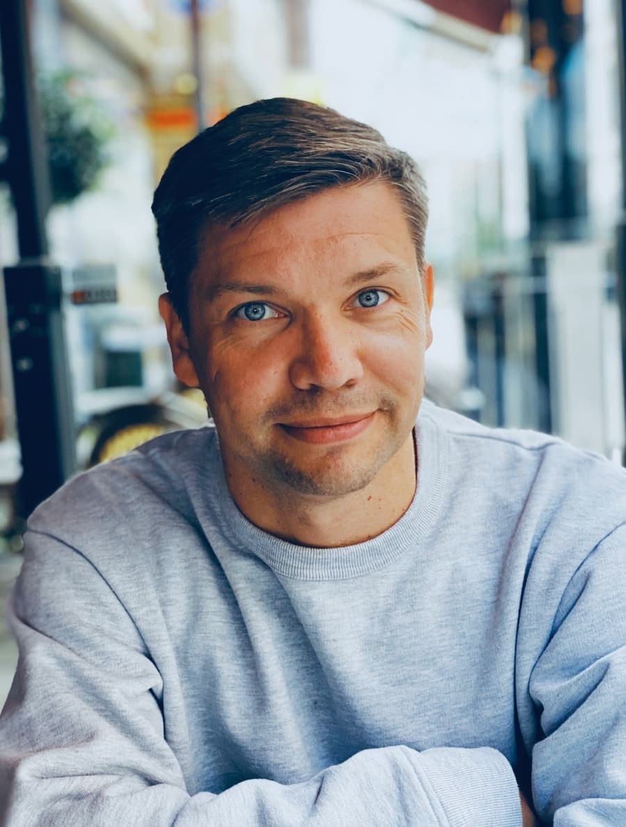 Author profile picture